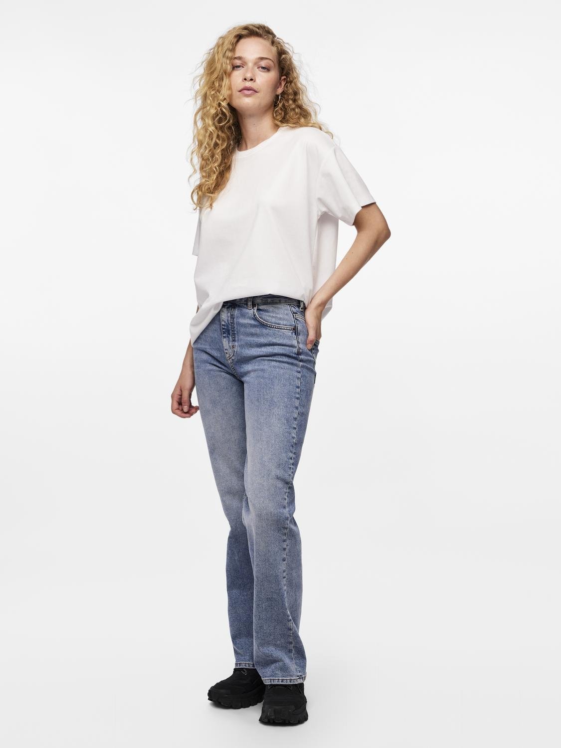 PCSKYLAR T-Shirt - Bright White - VERO MODA & VILA Bergvik